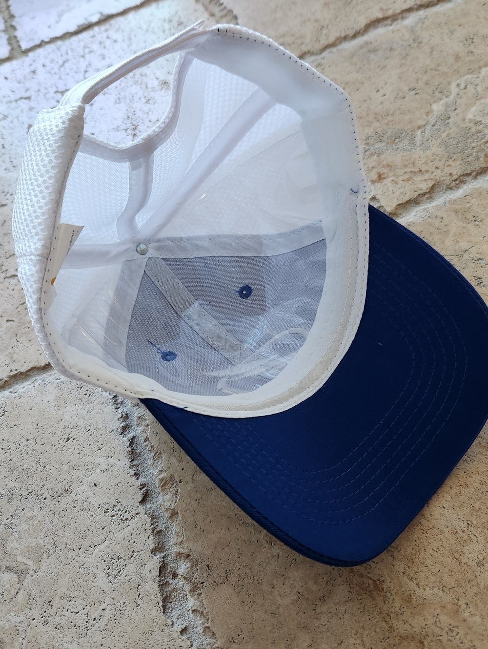 New Tampa Bay Lightning Blue & White Mesh Baseball Cap - Picture 3 of 4